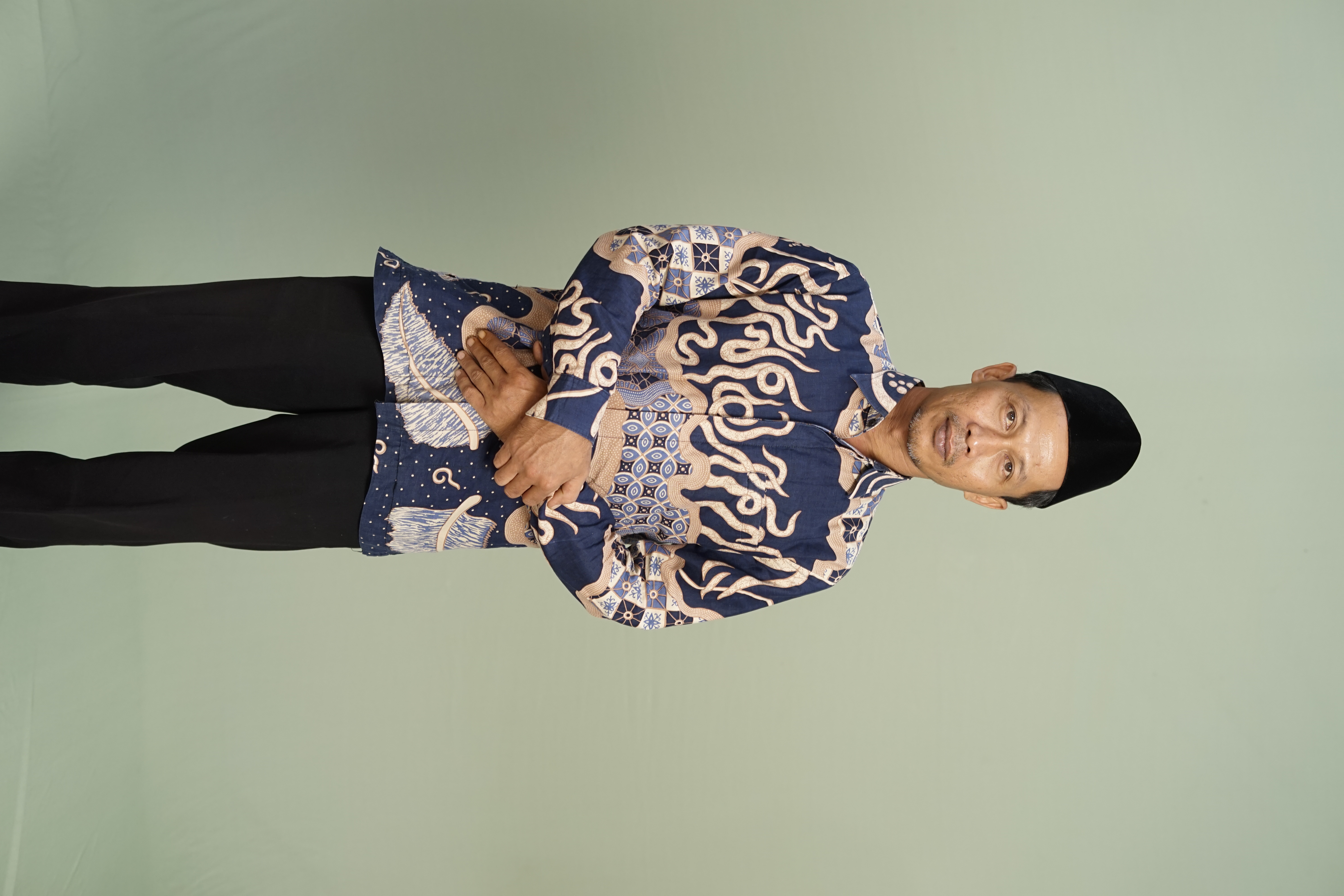 <center>-<br>SUPRIADI,S.Pd.I.</center>